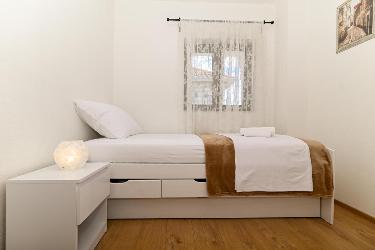 Apartman Ciciliani Trogir Buitenkant foto